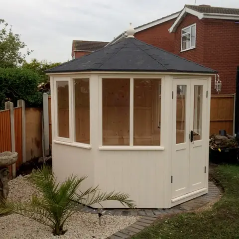 Happy customers - Hampshire Octagonal